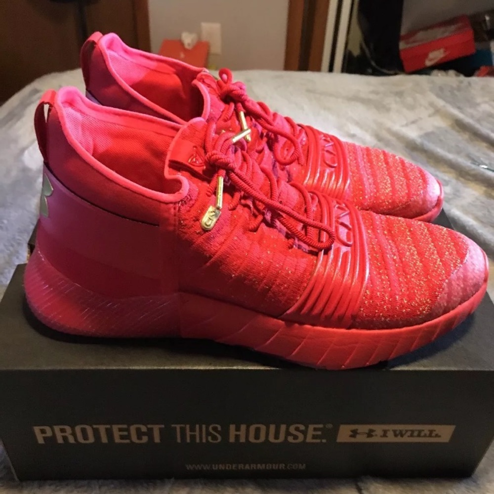 SALE‼️ UA C1N TR Shoes size 10